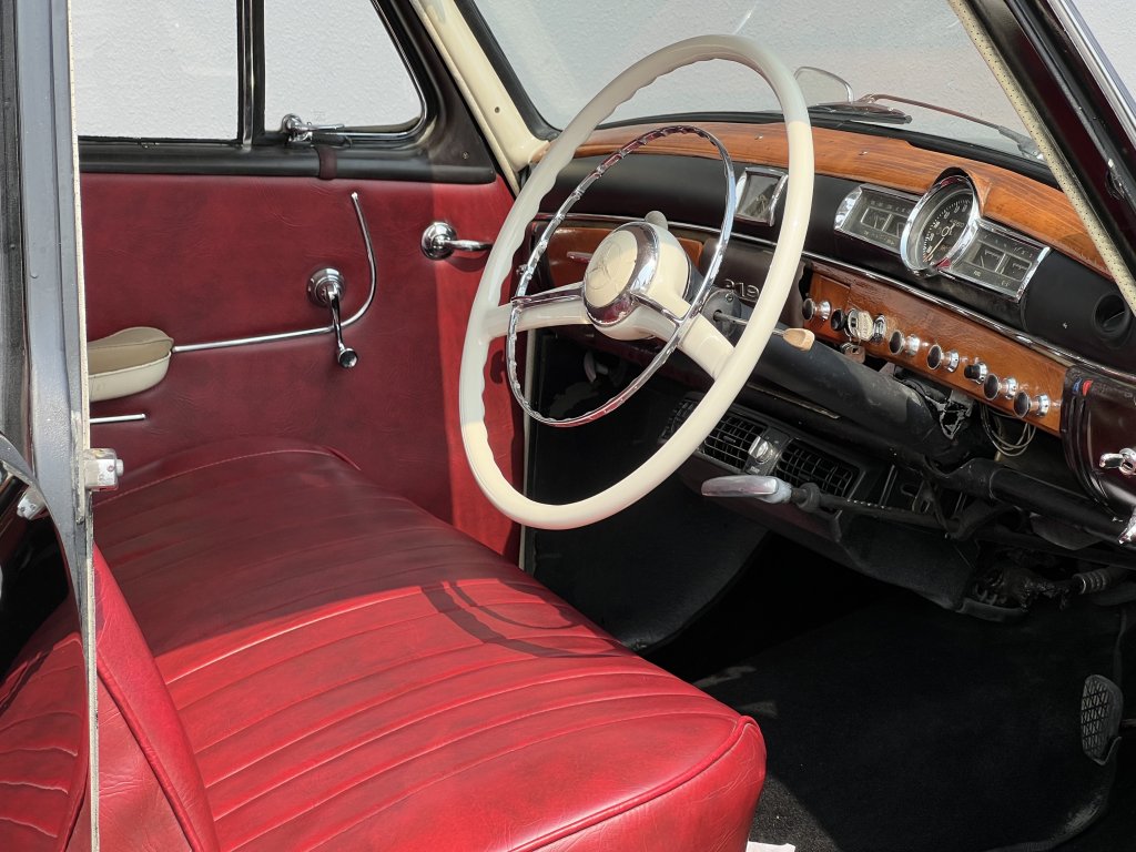 Mercedes-Benz 219 Ponton, picture 5