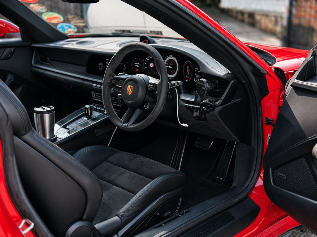 Porsche 911 Carrera 4 GTS 3.0A PDK Sunroof, picture 5