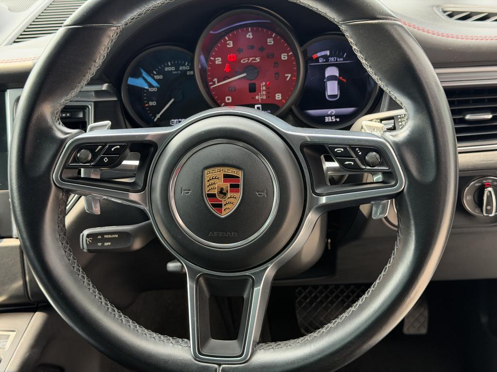 Porsche Macan GTS 3.0A PDK Panoramic Roof, picture 6